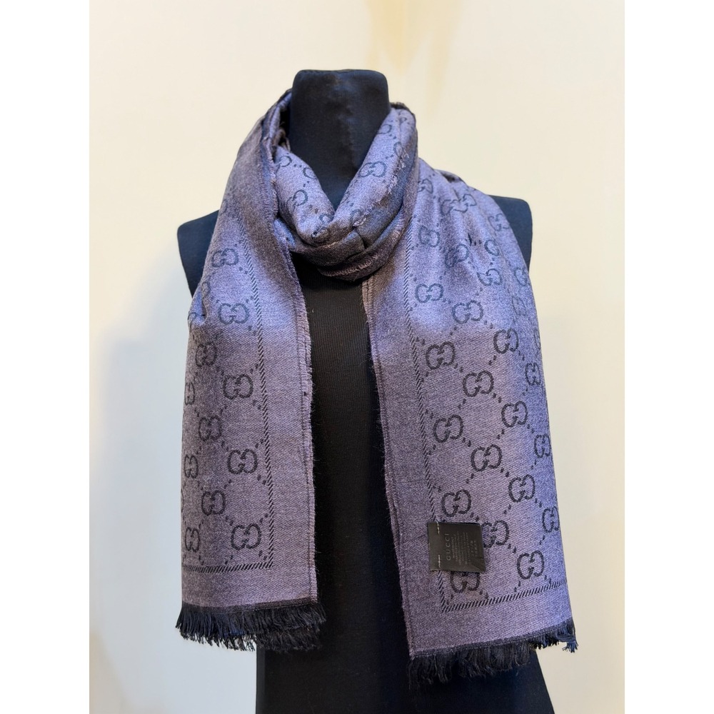 Gucci GG Monogram Purple Grey Jacquard Wool Silk Fringe Shawl Scarf Italy